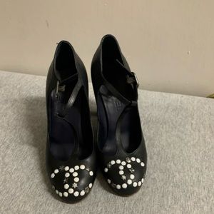 Chic Black Designer Women's Shoes